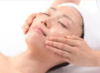 フェイシャルサロンシエルメール所属・エステ。 メナードのエステ・リラクイメージ