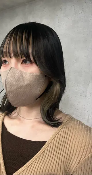 ミディアム カラー anon Loemのヘアスタイル