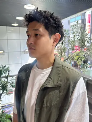 ショート パーマ メンズ Rei/ 縮毛矯正/ ハイライトカラー募集のヘアスタイル