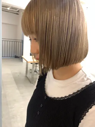 ショート カラー LEBEN所属・leben serikaのヘアスタイル