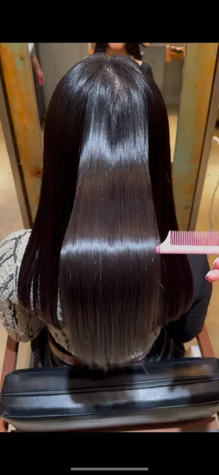 ロング Kurt by deco所属・hana /ハイトーンカラーのヘアスタイル