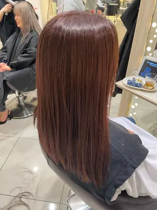セミロング 透明感color吉田 沙羅のヘアスタイル