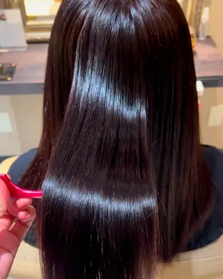 カラー 井上 香朋のヘアスタイル