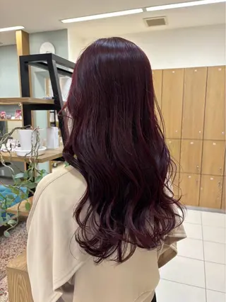 ロング カラー 早川 楓那のヘアスタイル