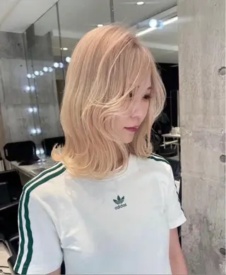 ミディアム カラー ヘアアレンジ メンズ 🌟🍒ハイトーン 韓国ヘア/ユウミのヘアスタイル