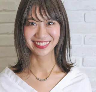 ミディアム カラー ヘアケア特化型サロン newi 京橋のヘアスタイル