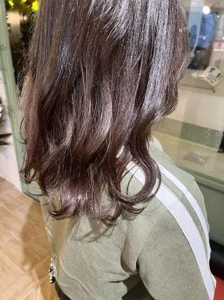 セミロング 小山 水綺のヘアスタイル