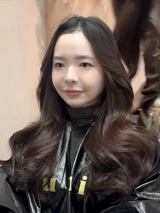 ロング パーマ 韓国ヘア🦢🖤 Sayumiのヘアスタイル