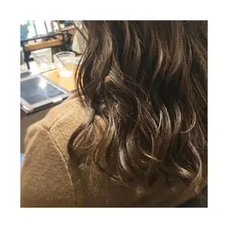 セミロング カラー パーマ 竹内 康浩のヘアスタイル