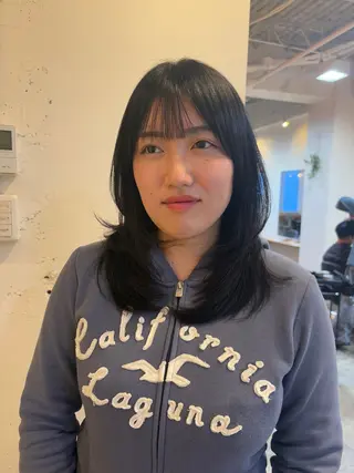 ミディアム RIN／韓国ヘア レイヤーカットのヘアスタイル