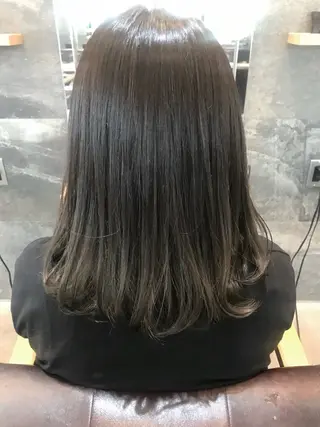 ミディアム カラー AUBE hair ales福岡平尾店所属・塚本 昂のヘアスタイル