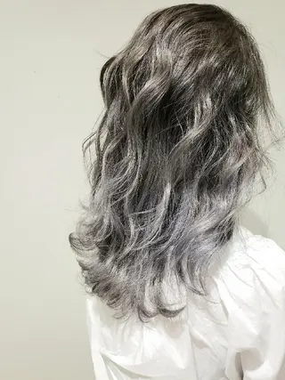 ロング カラー ヘアアレンジ 成瀬 弘光のヘアスタイル