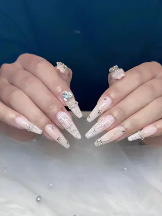 ネイル Julli NailStudioのネイルデザイン