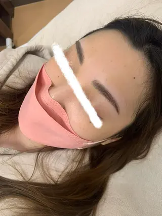 アイブロウ lafleur Yurinaのエステ・リラクイメージ