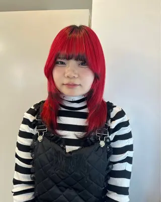 セミロング カラー salowin原宿iori所属・💋ハイトーンデザイ ンヘア💋A'nyuのヘアスタイル