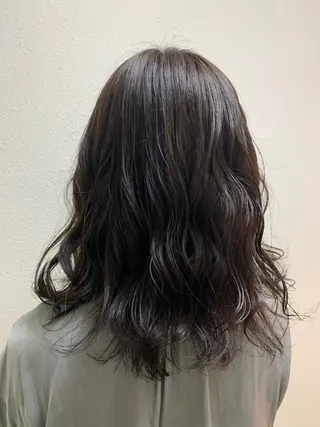 セミロング カラー パーマ エンドウ　ミノリ🤎 /半個室/レイヤーのヘアスタイル