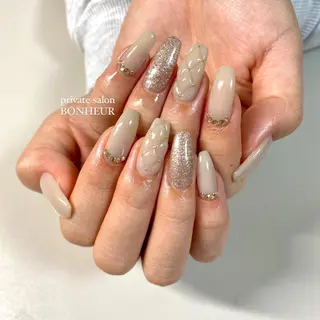 ネイル BONHEUR Annaのネイルデザイン