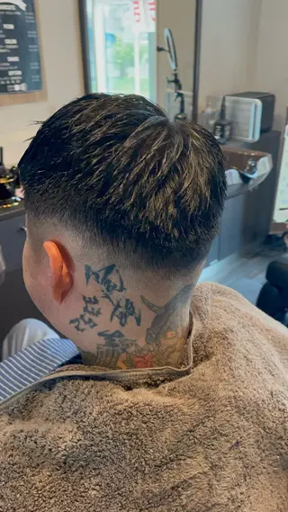 ショート 横浜フェードカット 田嶋勇祐のヘアスタイル