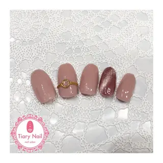 ネイル tiarynail K Kのネイルデザイン