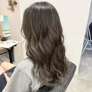 ロング カラー 色白に見える暗髪 梅田・増田のヘアスタイル