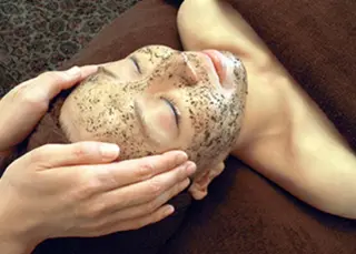 オアシス・さくら所属・小顔（シミ ニキビ）脱毛サロンのエステ・リラクイメージ