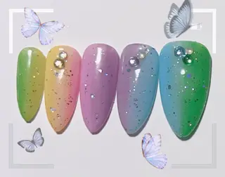 ネイル トモエ ちゃんのネイルデザイン