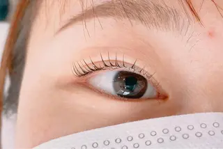 マツエク・マツパ private salon eyes所属・EYES YUNのマツエク・マツパデザイン