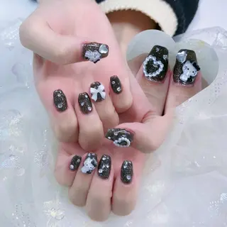 ネイル パーツ全部¥110 サロンミミのネイルデザイン