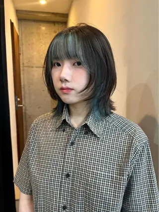 ミディアム 切りっぱなしボブ/ ブリーチカラー/大塚のヘアスタイル