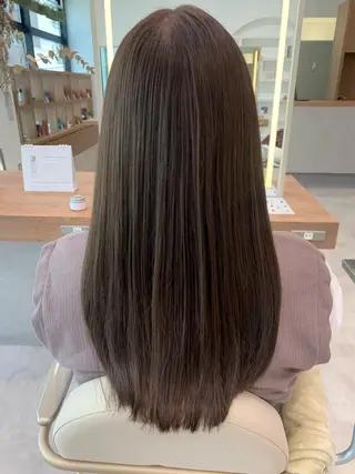 カラー 近 紗理奈のヘアスタイル