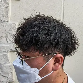 メンズ FREEX所属・特殊パーマ 片山恭兵のヘアスタイル