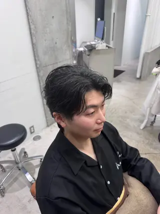 ミディアム 山野愛子美容室　銀座店所属・tomoメンズ特化 /パーマ/カットのヘアスタイル