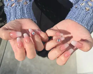 ネイル 友田 晴香のネイルデザイン