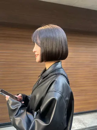 ショート REINA☁️透明感 カラー/ぷつっと♡のヘアスタイル