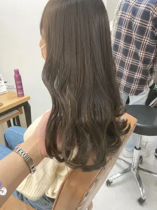 ミディアム カラー ヘアアレンジ 🌷FUKA🌷 まろやかハイトーンのヘアスタイル