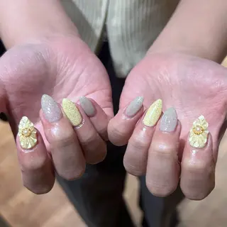 ネイル 深井 綸のネイルデザイン