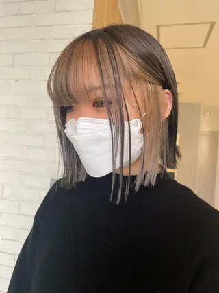 セミロング カラー 艶ハイトーン👑♡ NATSUKIのヘアスタイル