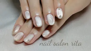 ネイル nail salon rita所属・柴田 理紗のネイルデザイン