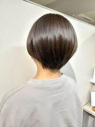 ショート カラー 西 めぐみのヘアスタイル