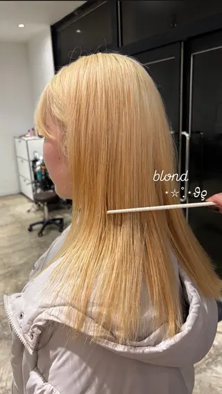 ミディアム カラー NAVY/ Miharuのヘアスタイル