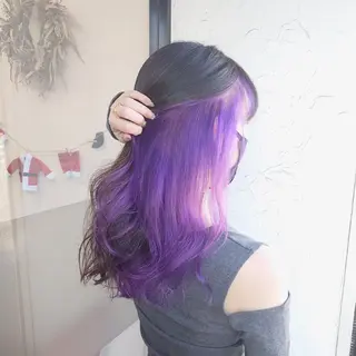 カラー ロング 鈴木 いづみのヘアスタイル
