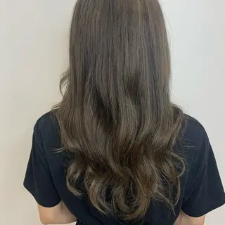 セミロング カラー ViVi by freedomのヘアスタイル