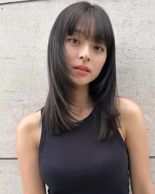 ミディアム カラー 韓国/レイヤーカット 髪質改善特化のヘアスタイル