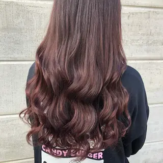 ロング カラー パーマ ヘアアレンジ 八巻 晴香のヘアスタイル