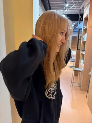 セミロング 薮 夏帆のヘアスタイル