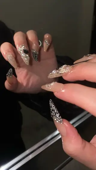 ネイル Roi〈ロワ〉 Reikaのネイルデザイン