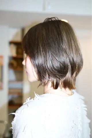 ショート ハッシュカット /レイヤー/大阪中津のヘアスタイル