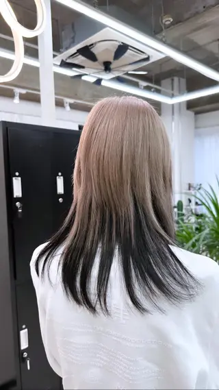 ミディアム カラー ヒラ マツのヘアスタイル