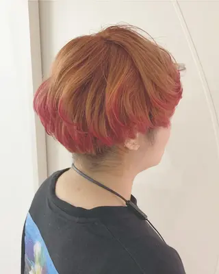 ショート カラー インナーカラー/天神 ブリーチ/吉田のヘアスタイル