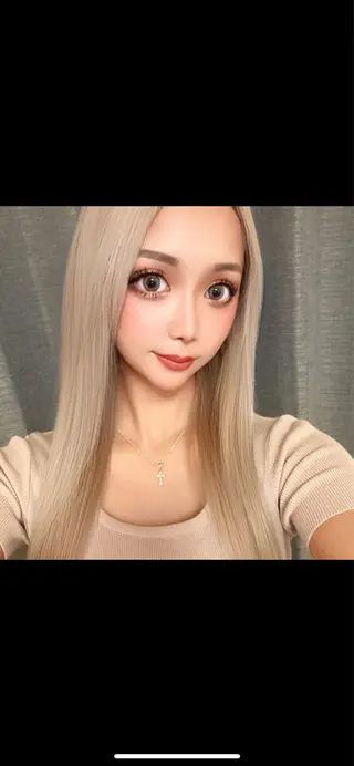 ロング カラー RYOSUKE ハイトーンのヘアスタイル